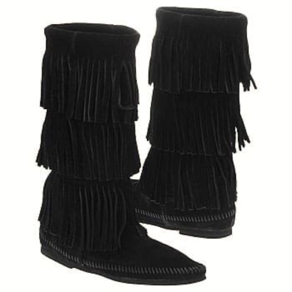 Boots Minnetonka size 7